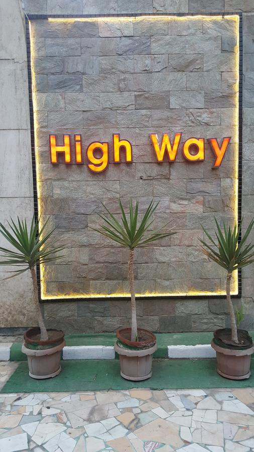 High Way Hotel 탄타 외부 사진